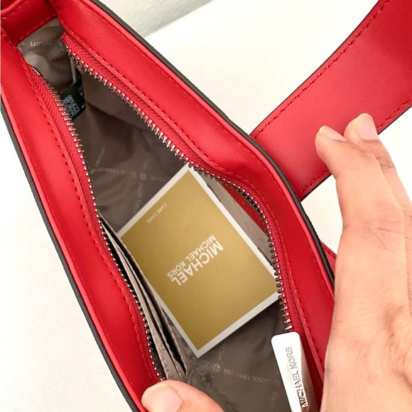 MICHAEL KORS Carmen Small Metallic Shoulder Bag - Picture 4 of 4